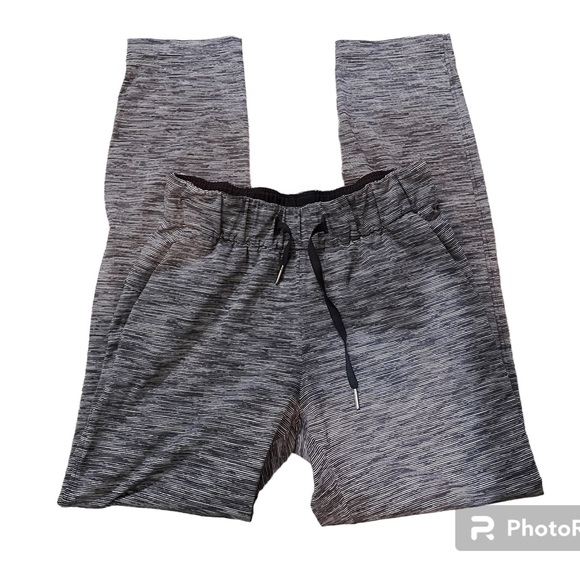 Lululemon On The Fly Pant size 2 - Picture 11 of 13
